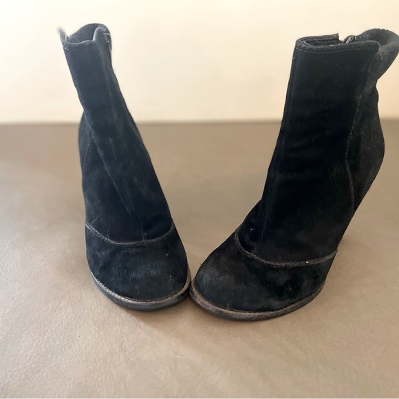 Ralph Lauren suede ankle boots - Picture 3 of 11